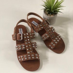 🆕 STEVE MADDEN Studded Sandals